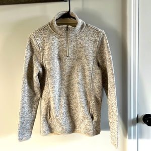 Thread & supply 3/4 zip size small